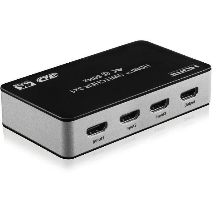 Switch 3x1 HDMI 2.0 18G 4k@60hz HDR, con telecomando IR Switch 3x1 HDMI 2.0 18G 4k@60hz HDR, con telecomando IR
