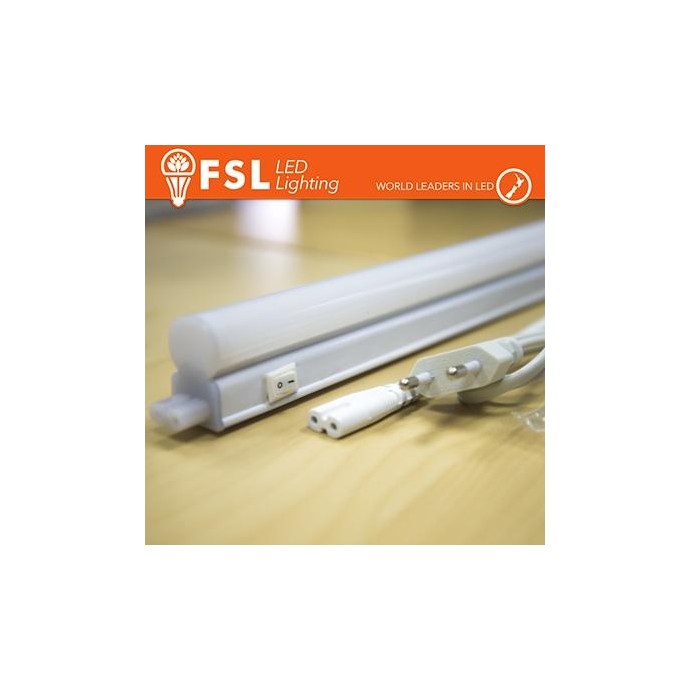 Reglette con interruttore ON/OFF 8W 6500K 60cm Reglette con interruttore ON/OFF 8W 6500K 60cm