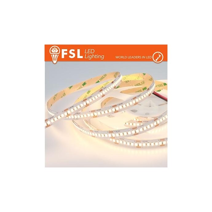 Striscia LED 5m IP20 2835 24V - 20W/m 240led/m 3000K Striscia LED 5m IP20 2835 24V - 20W/m 240led/m 3000K