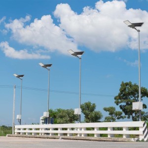 Armatura stradale LED solare 35W IP65 pannello 70W grigia V-TAC VT-15300ST - foto 2