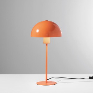 Lampada da tavolo arancione...