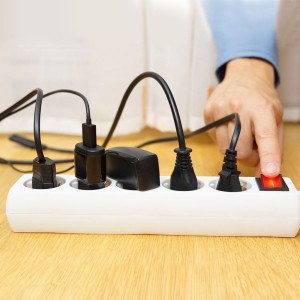 V-TAC VT-1115 Multipresa 5 Prese Schuko con Cavo 1,5 m - foto 3