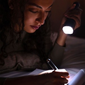 Torcia LED ricaricabile 10W USB-C 1000lm IP54 in alluminio nero V-TAC VT-9910 - foto 11