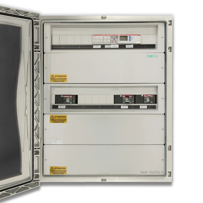 ABB Quadro AC trifase 100 kW per doppio inverter, 160 A, 140 moduli