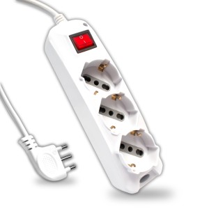 Multipresa con 3 Prese 10/16A 2P+T Bipasso/Schuko 45° e Interruttore Generale Luminoso e Cavo 1,5m Spina 16A 2P+T Colore Bianco